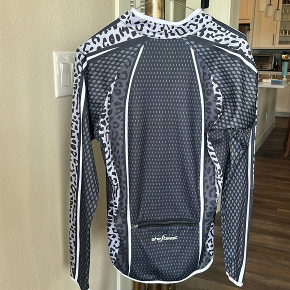 Shebeest long sleeve women’s biking jersey - Picture 2 of 6